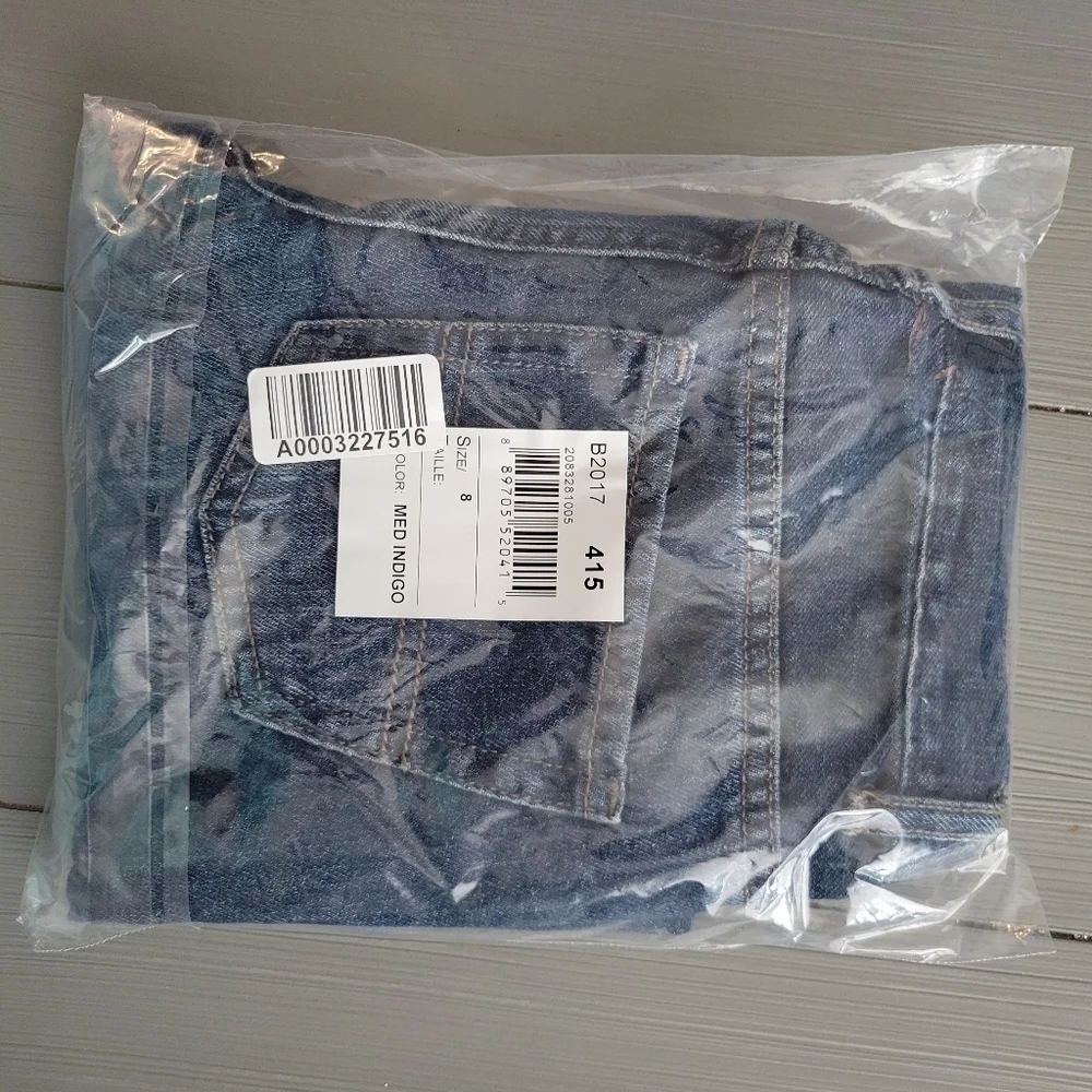 The Children's Place NWT Boys Sz 8 Medium Indigo Bootcut Jeans Denim Blue